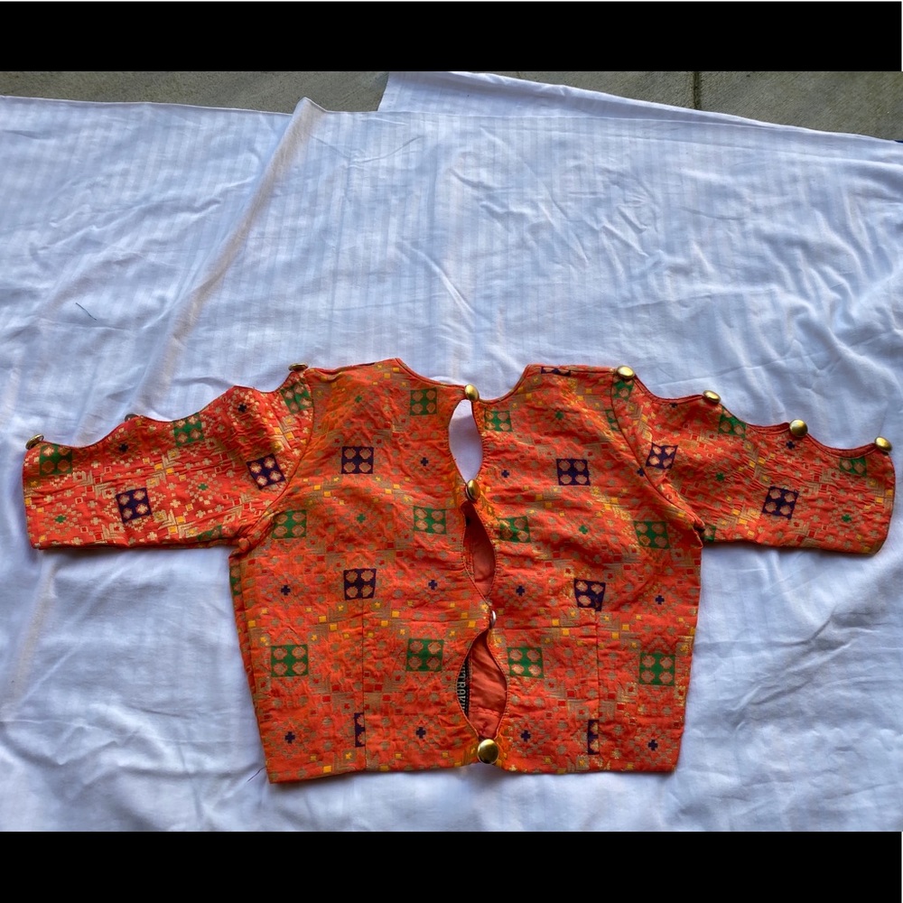 Indian pure banaras silk lengha choli - Picture 8 of 8